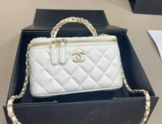 Vanity with Chain *High Quality*