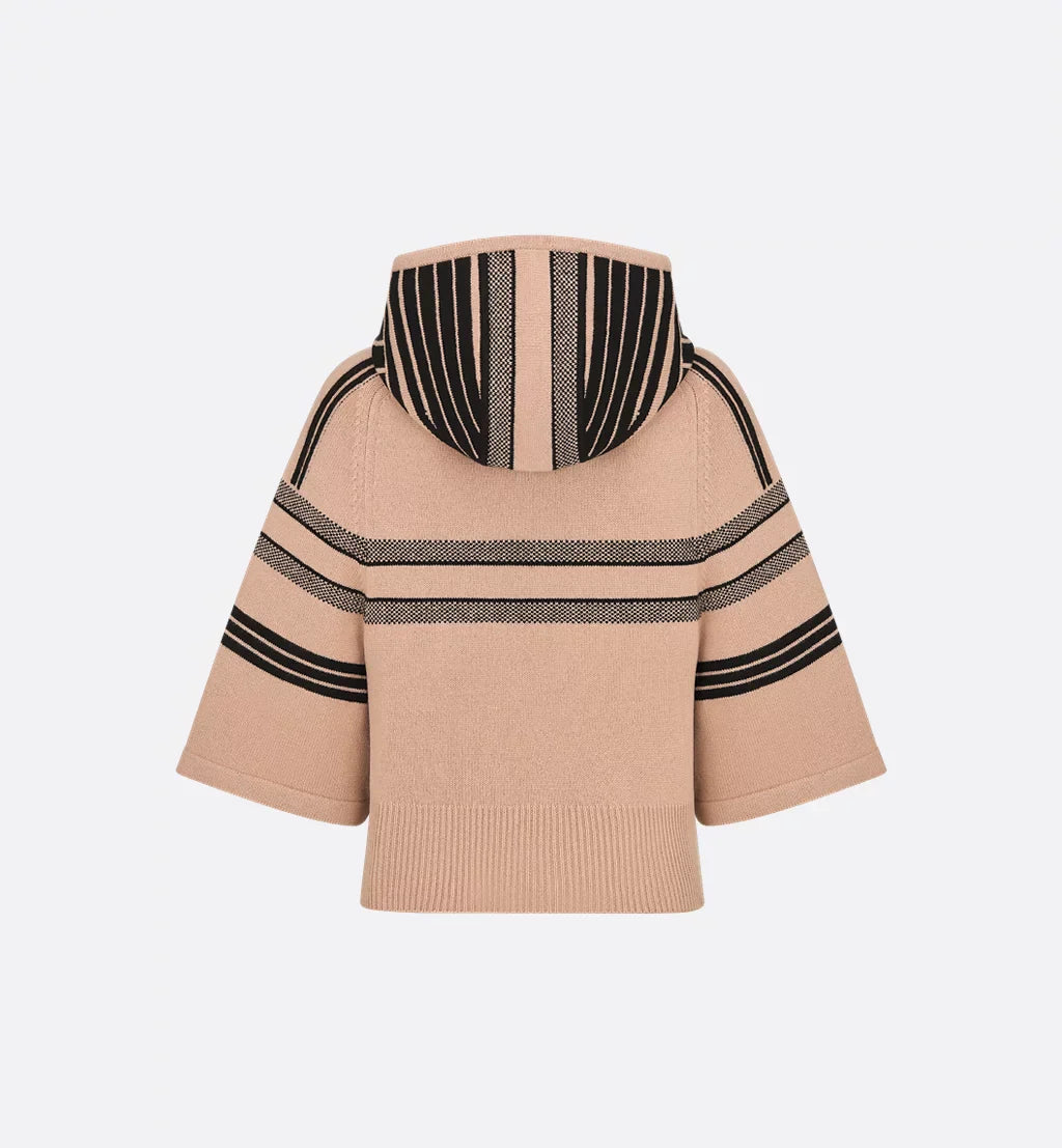 CDAlps Three-Quarter Sleeve Hooded Sweater