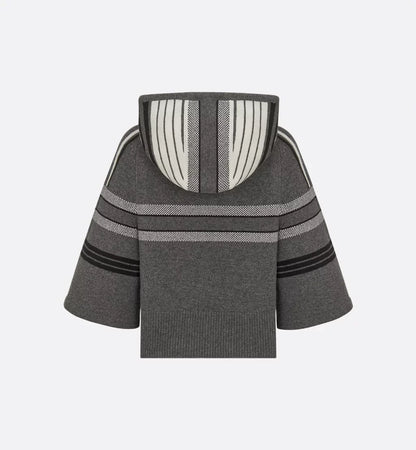 CDAlps Three-Quarter Sleeve Hooded Sweater